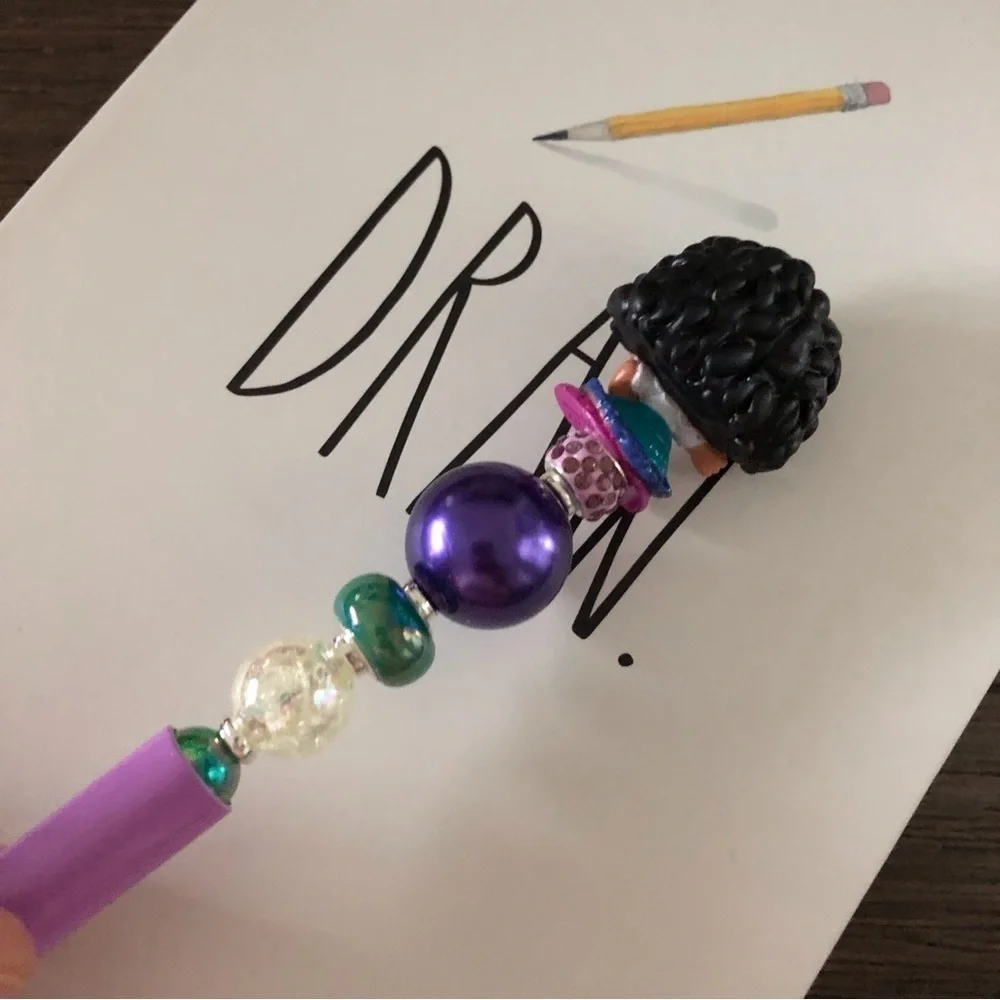 Disney Doorables: Encanto: Mirabel handmade beaded pen